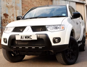 Mitsubishi L200 Barbarian "Black" [UK-spec] '2012