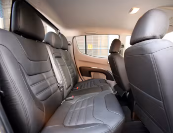 Interior Mitsubishi L200 Barbarian "Black" [UK-spec] '2012