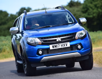 Mitsubishi L200 Barbarian "SVP" Double Cab [UK-spec] '2017–19