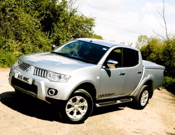 Mitsubishi L200 Warrior Double Cab [UK-spec] '2010–14