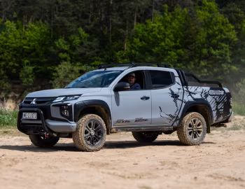 Mitsubishi L200 "Superstark" '2021