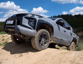 Mitsubishi L200 "Superstark" '2021