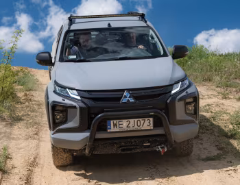 Mitsubishi L200 "Superstark" '2021