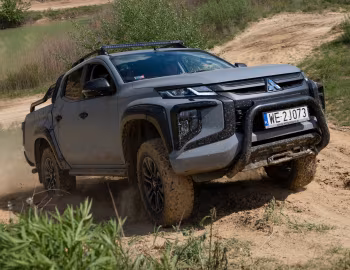 Mitsubishi L200 "Superstark" '2021