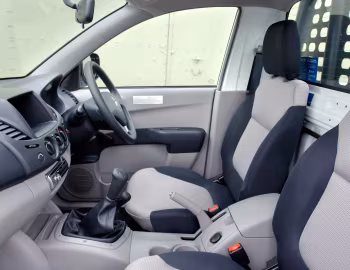 Interior Mitsubishi L200 Tipper [UK-spec] '2006–10
