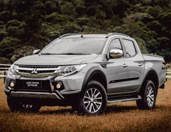 Mitsubishi L200 Triton HPE-S "Outdoor" [Latam] '2020–pr.
