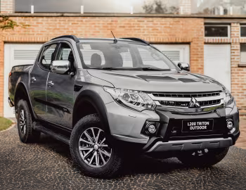Mitsubishi L200 Triton HPE-S "Outdoor" [Latam] '2020–pr.