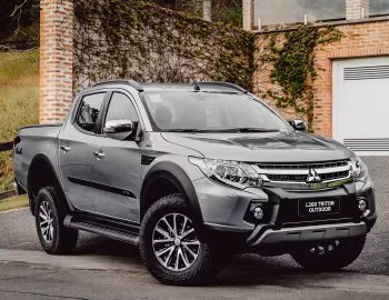 Mitsubishi L200 Triton HPE-S "Outdoor" [Latam] '2020–pr.