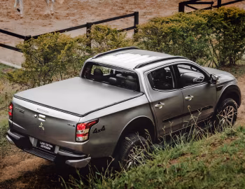 Mitsubishi L200 Triton HPE-S "Outdoor" [Latam] '2020–pr.