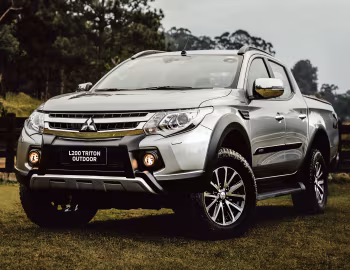 Mitsubishi L200 Triton HPE-S "Outdoor" [Latam] '2020–pr.
