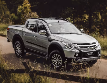 Mitsubishi L200 Triton HPE-S "Outdoor" [Latam] '2020–pr.