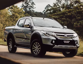 Mitsubishi L200 Triton HPE-S "Outdoor" [Latam] '2020–pr.
