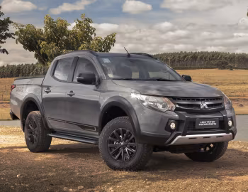 Mitsubishi L200 Triton "Motorsports" [Latam] '2020–pr.