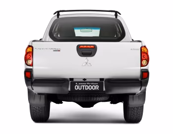 Mitsubishi L200 Triton Outdoor AT [Brazil] '2016–17