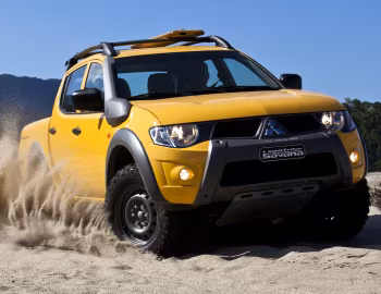 Mitsubishi L200 Triton Savana [Brazil] '2012–17