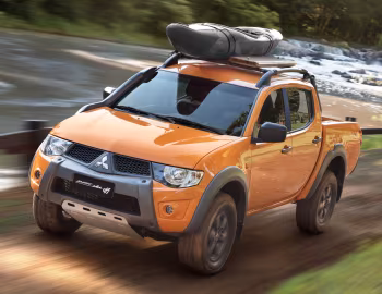 Mitsubishi L200 Triton Savana "Off" [Brazil] '2015