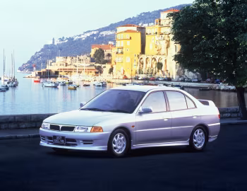 Mitsubishi Lancer [Japan] '08.1997–04.2000