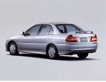 Mitsubishi Lancer [Japan] '10.1995–08.1997