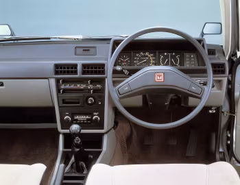 Торпедо Mitsubishi Lancer '03.1979–10.1987
