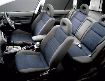 Interior Mitsubishi Lancer Cedia Wagon [Japan] '11.2000–02.2003