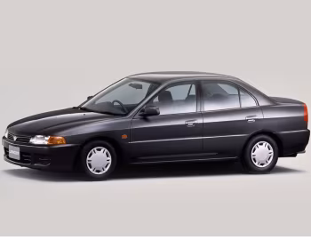Mitsubishi Lancer [Japan] '10.1995–08.1997