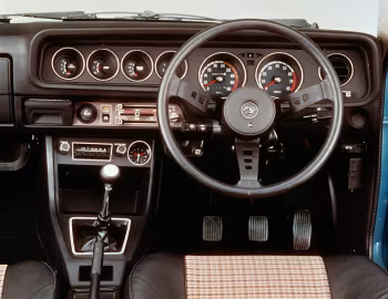 Торпедо Mitsubishi Lancer Celeste XL '02.1975–11.1976