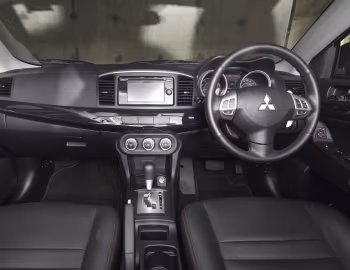 Painel frontal Mitsubishi Lancer GT [Malaysia] '2012–14
