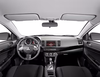 Торпедо Mitsubishi Lancer HL [Latam] '2017–19