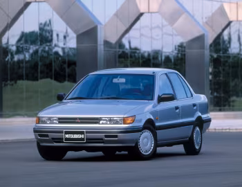 Mitsubishi Lancer Sedan '06.1988–10.1991