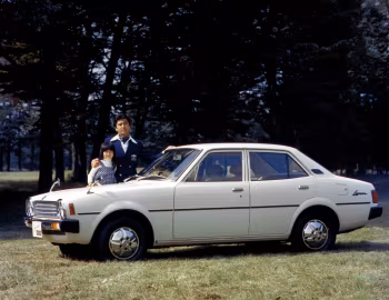 Mitsubishi Lancer Sedan '11.1976–04.1979