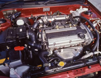 Sob o capô Mitsubishi Libero GT [Japan] (E-CD5W) '01.1994–08.1995