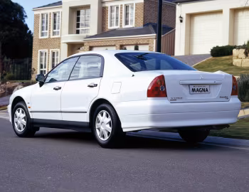 Mitsubishi Magna Executive (TJ) '2002–03