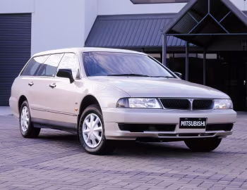 Mitsubishi Magna Executive Wagon (TH) '1999–2000