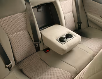 Интерьер Mitsubishi Magna LS Wagon (TL) '2003–04