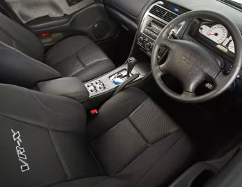 Интерьер Mitsubishi Magna VR-X AWD (TL) '08–10.2004