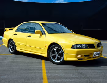 Mitsubishi Magna VR-X "Wasp Yellow" (TJ) '2002–03