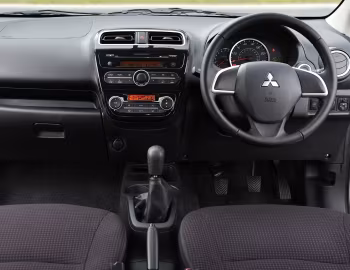 Торпедо Mitsubishi Mirage [UK-spec] '2013–16