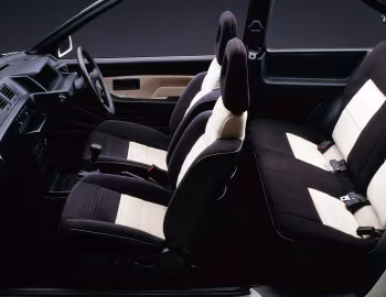 Интерьер Mitsubishi Mirage X1X '1983–87