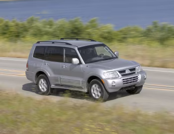 2003–06 Mitsubishi Montero [North America] '2002–06