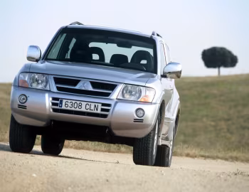 Mitsubishi Montero 3-door '2002–06