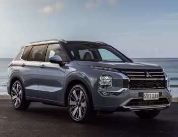 Mitsubishi Outlander Exceed Tourer [Australia] '2025–pr.