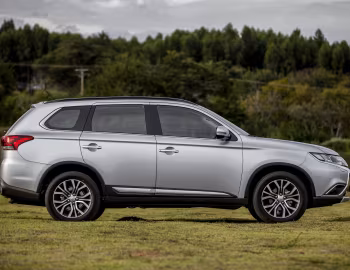 Mitsubishi Outlander [Latam] '2015–18