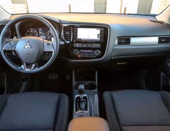 Торпедо Mitsubishi Outlander [Worldwide] '2015–18