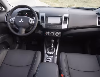 Торпедо Mitsubishi Outlander [Worldwide] '2009–12