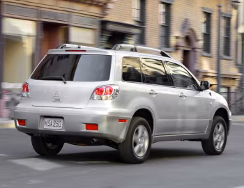 2003–04 Mitsubishi Outlander [North America] '2002–04