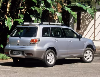 Mitsubishi Outlander '2003–06