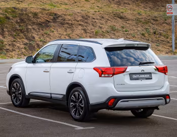 Mitsubishi Outlander [CIS] '2021–22