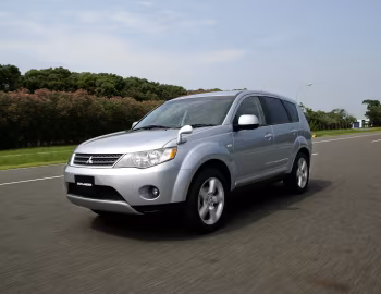 Mitsubishi Outlander [Japan] '10.2005–10.2012