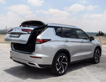 Mitsubishi Outlander [South Africa] '2023–25