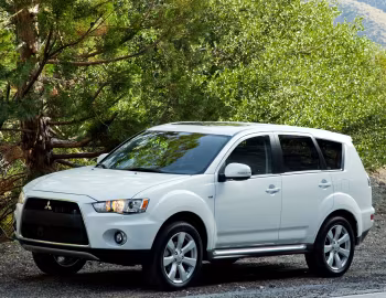 2010–13 Mitsubishi Outlander [North America] '2009–13
